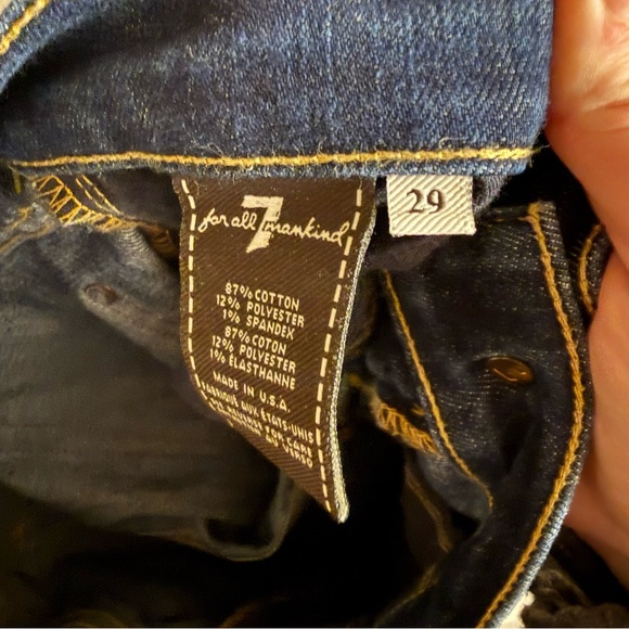 7 For All Mankind dojo Dark Blue Flare Jeans like new - Picture 5 of 5